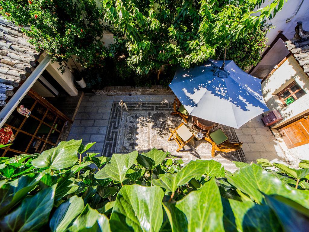 Old Tree Boutique Guesthouse Lijiang  Buitenkant foto