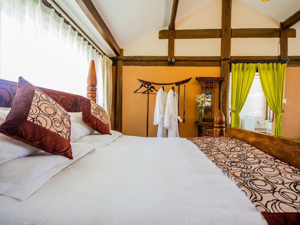 Old Tree Boutique Guesthouse Lijiang  Buitenkant foto